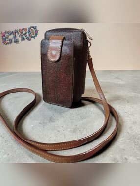 ETRO Brown Leather Crossbody Wallet And Phone Pouch with Strap EUC Vintage